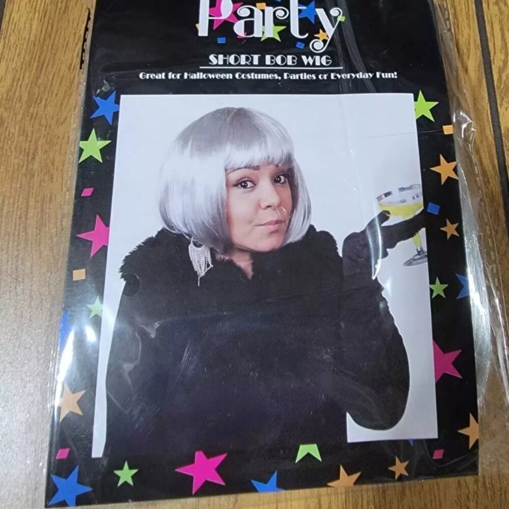 Adult Short Bob Wig Silver Halloween Costume Party Role Play Imagine Team Spirit